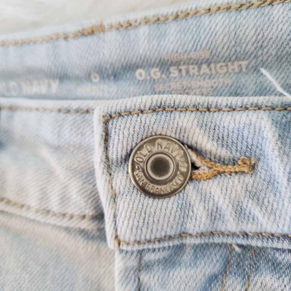 Old Navy - OG Straight- High Rise Design - Picture 5 of 5